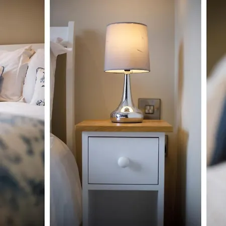 The Hudson 1 Bed Sleeps 2 *