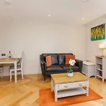 The Hudson 1 Bed Sleeps 2 Apartment